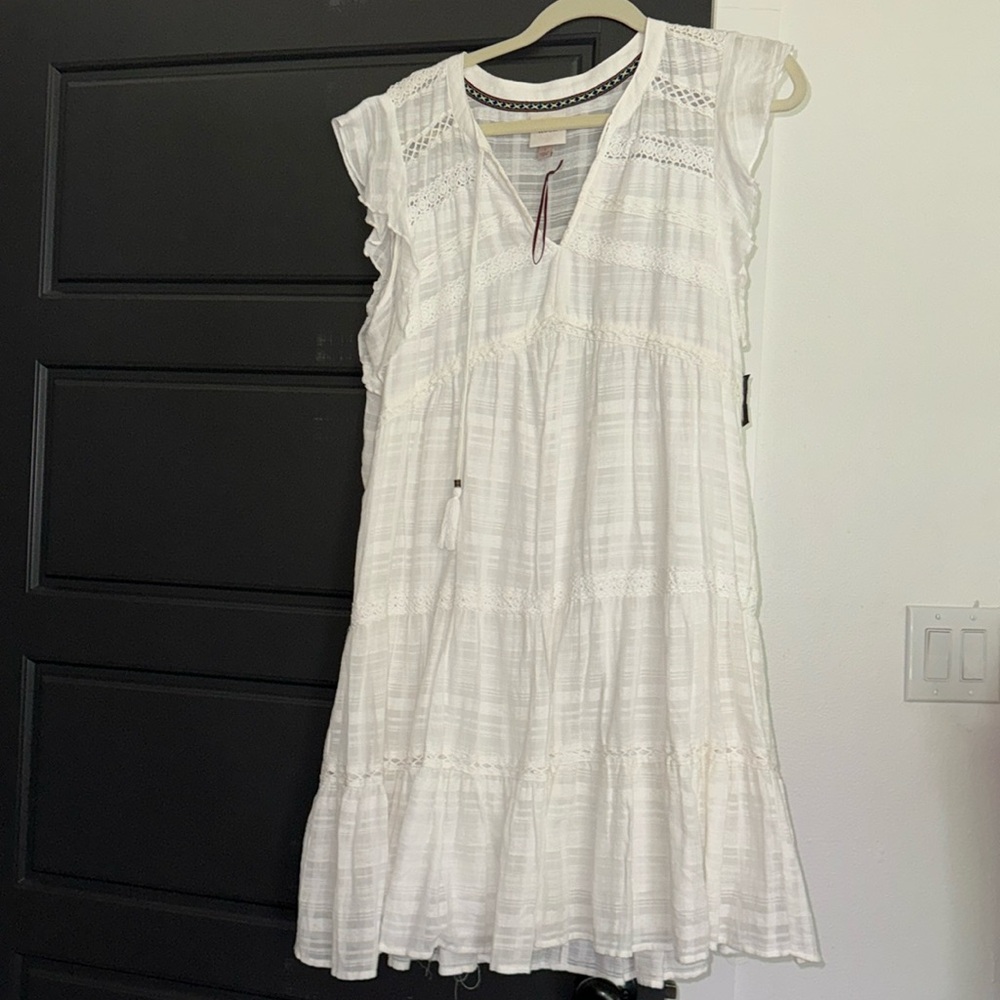 Knox rose knee length ivory dress